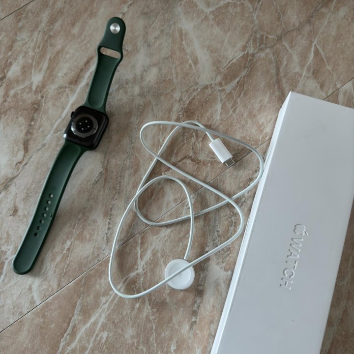 Apple Watch Series 7 45 mm green