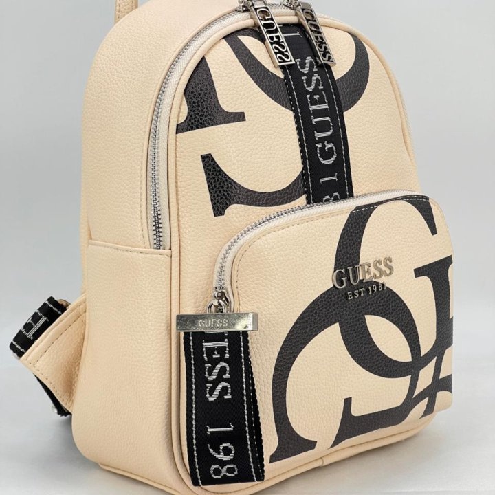 Рюкзак GUESS