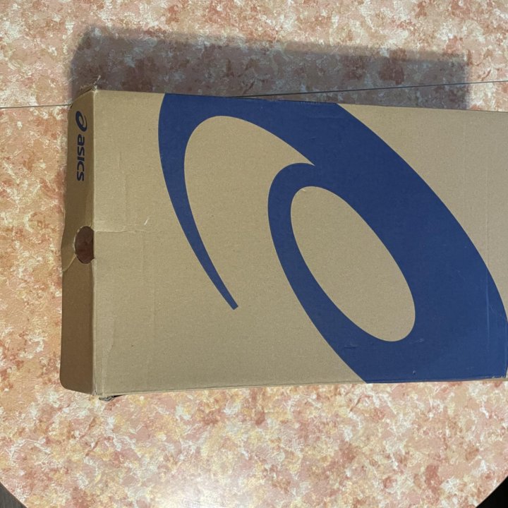 Кроссовки ASICS