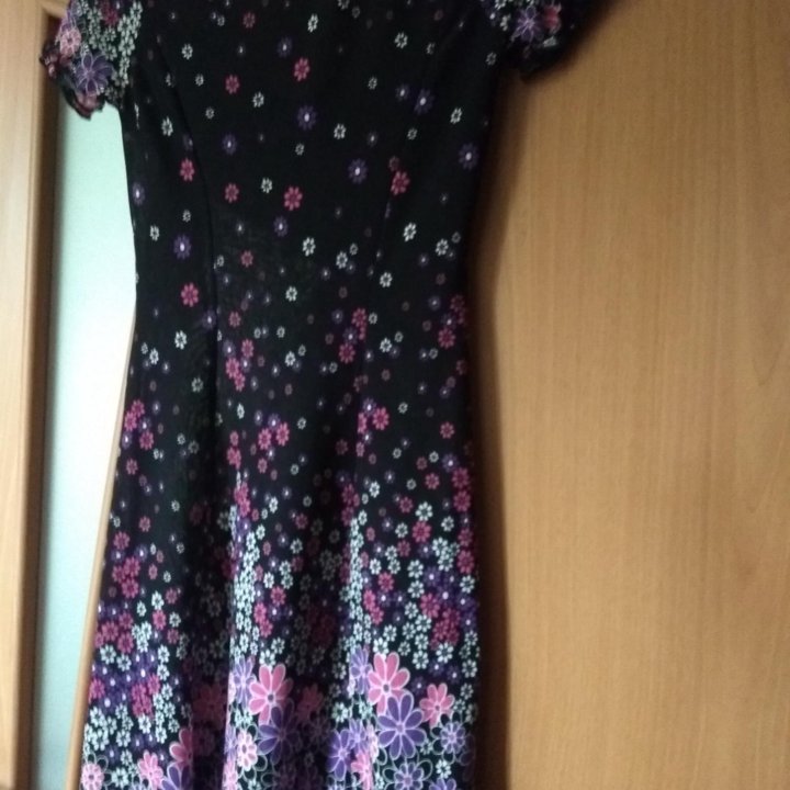 Платье 44 размер