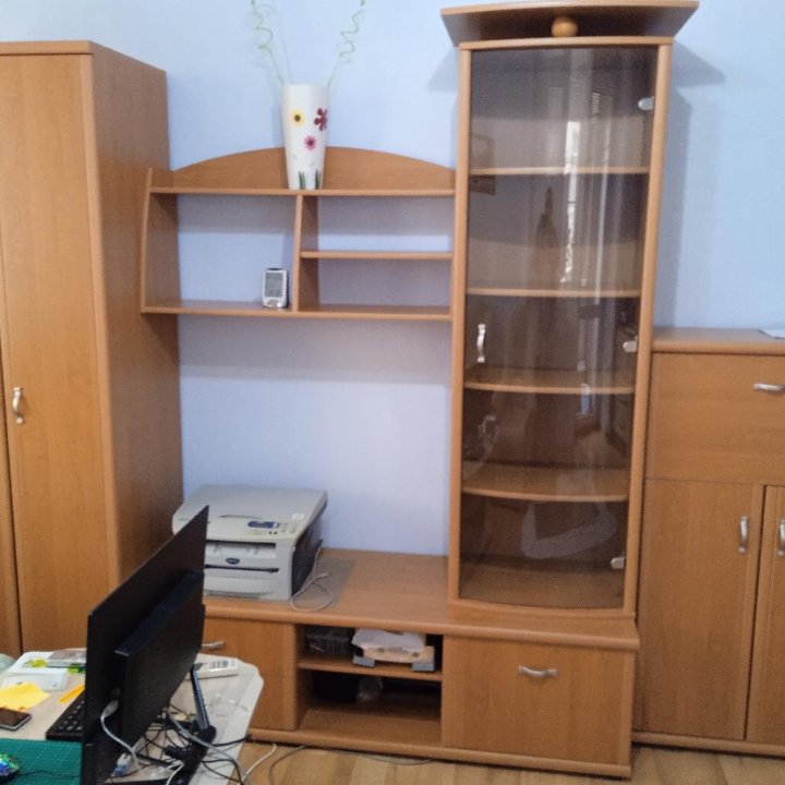 Стенка в гостиную б\у