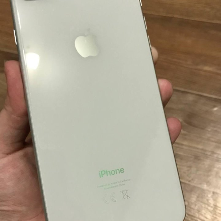 iPhone 8 Plus