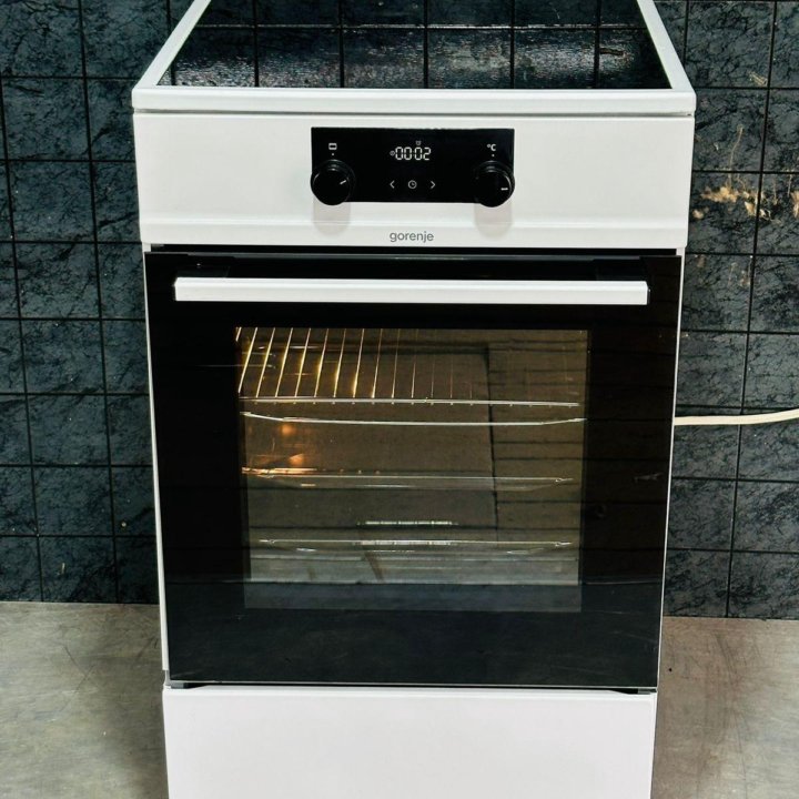 Плита индукционная gorenje EIT5355WPG