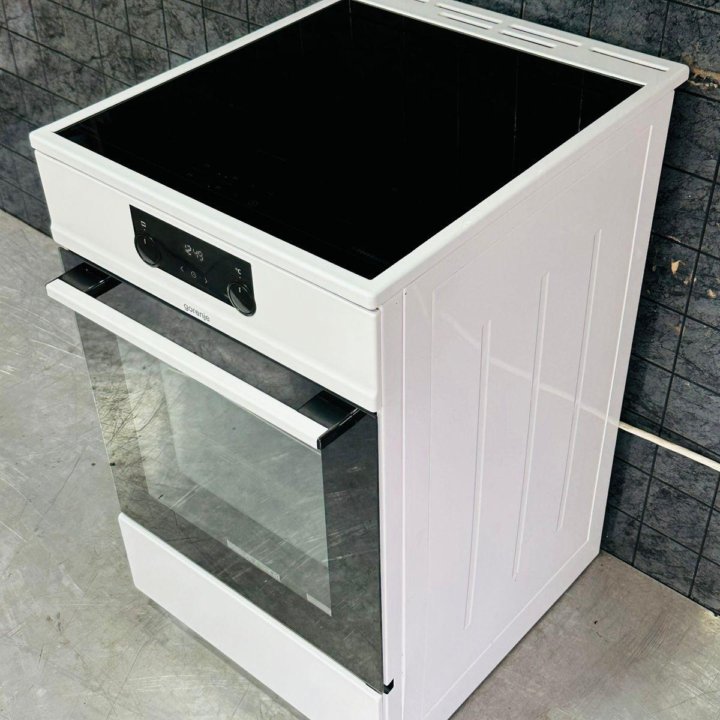 Плита индукционная gorenje EIT5355WPG