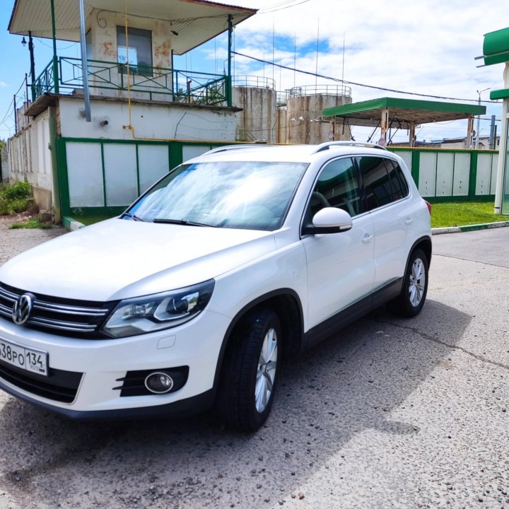 Volkswagen Tiguan, 2012