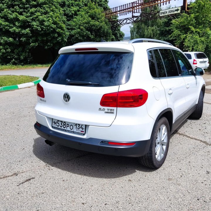 Volkswagen Tiguan, 2012