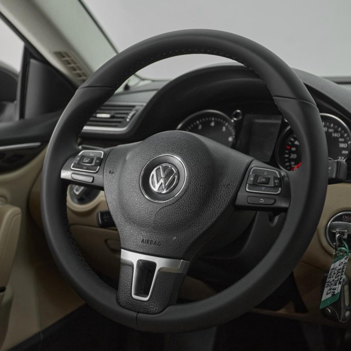 Volkswagen Passat CC, 2013