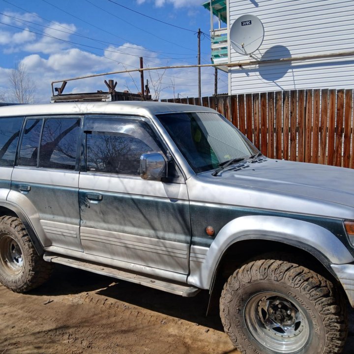 Mitsubishi Pajero, 1993