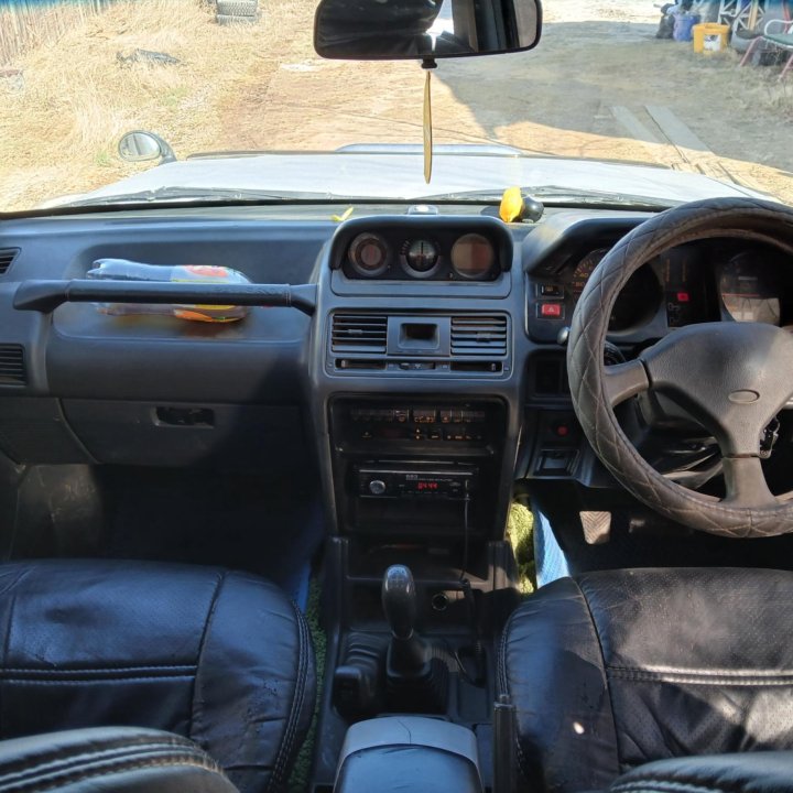 Mitsubishi Pajero, 1993