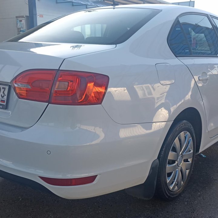 Volkswagen Jetta, 2012