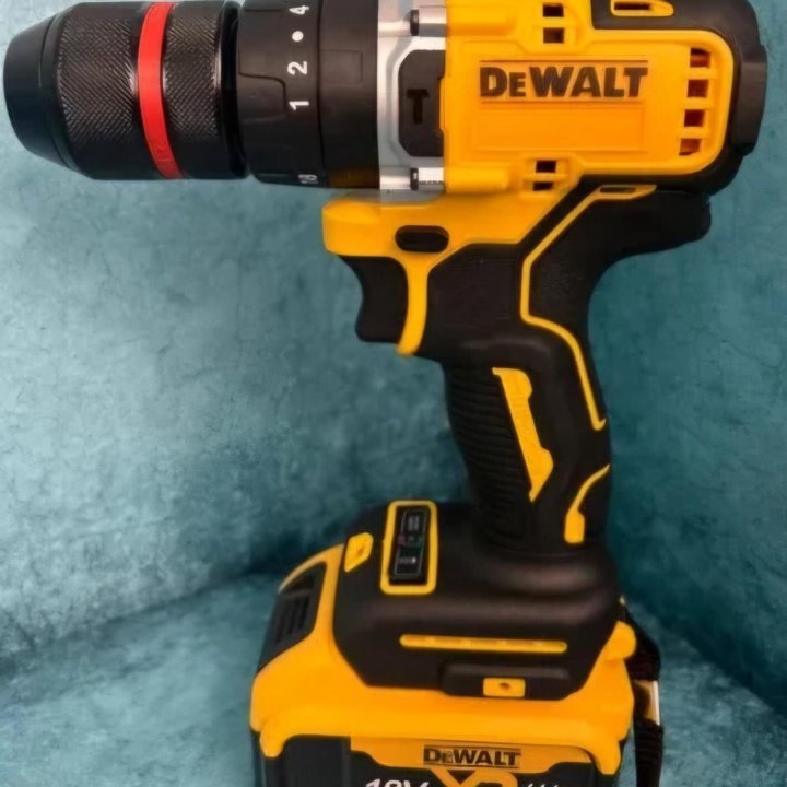 Набор аккумуляторных инструментов DeWalt 2в1