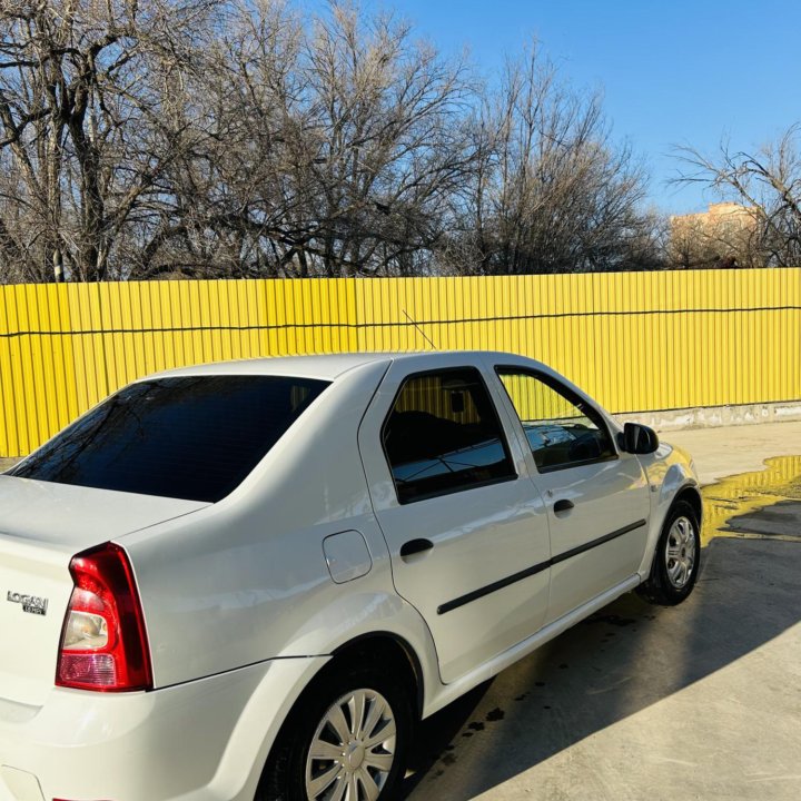 Renault Logan, 2012