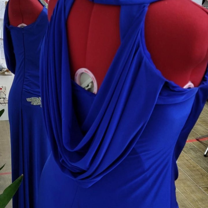 Платье вечернее 52р