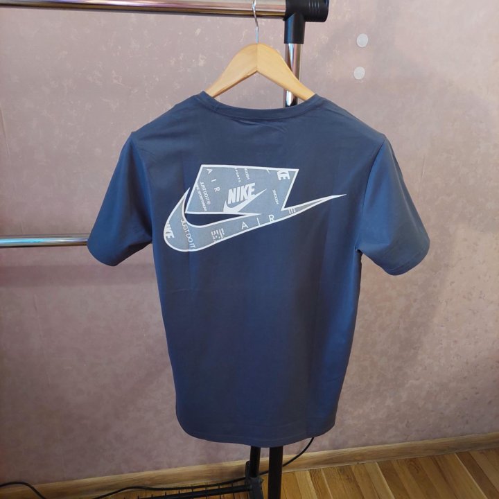 Мужская футболка Nike XL(46-48)