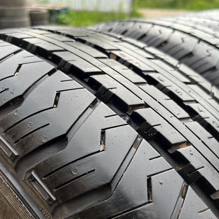 Лето Цешка Nokian Nordman SC 225/70 R15C 112/110R