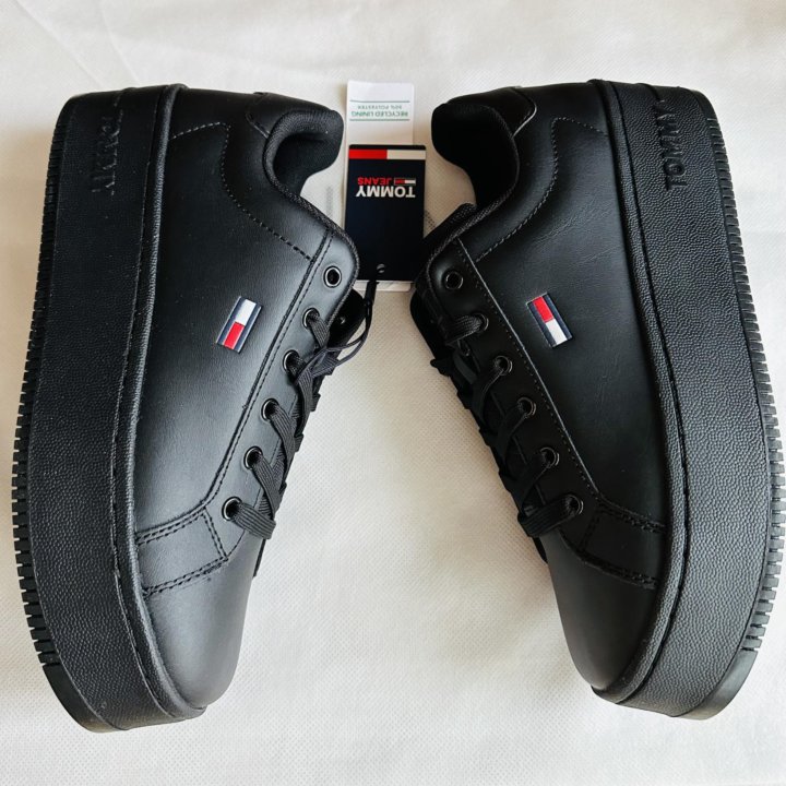 Кеды Tommy Hilfiger, 39,40р