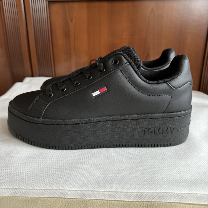 Кеды Tommy Hilfiger, 39,40р