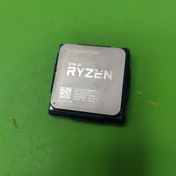 Процессор AMD Ryzen 3 2200G