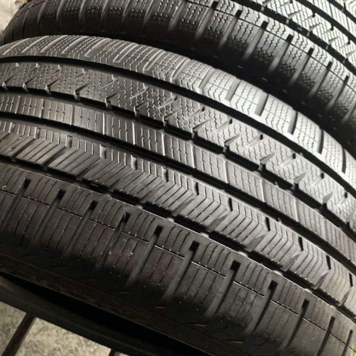 Vredestein Quatrac 255/45 R20