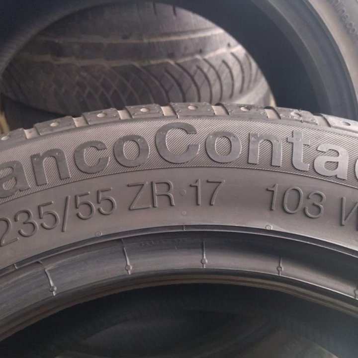 Continental ContiVancoContact 235/55 R17 103W