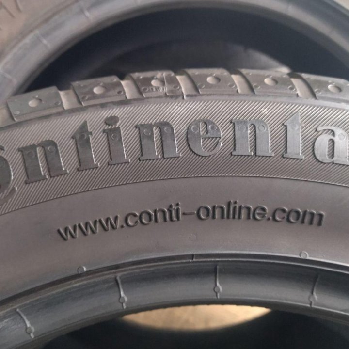 Continental ContiVancoContact 235/55 R17 103W