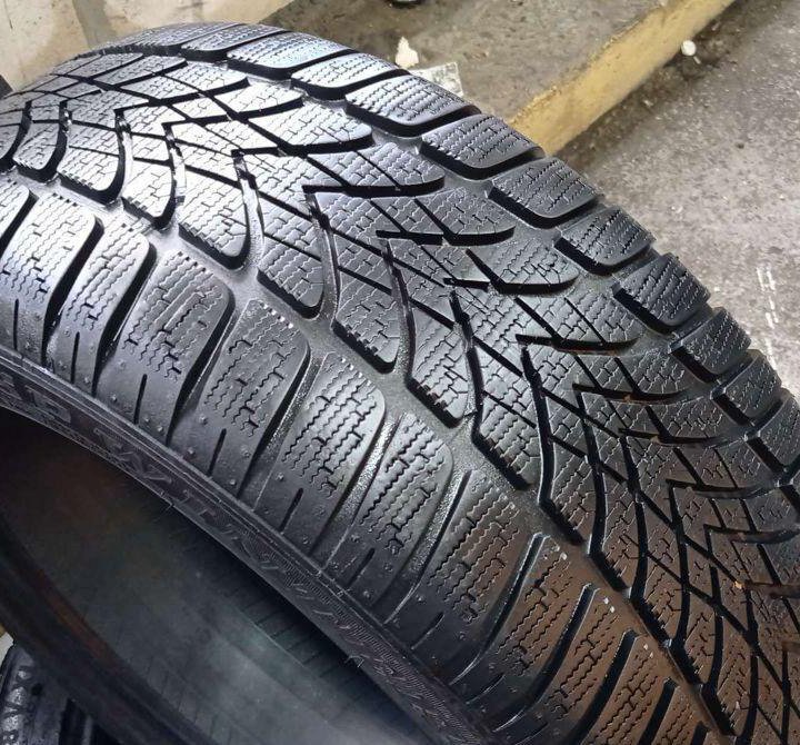 Dunlop SP Winter Sport 4D 235/50 R18