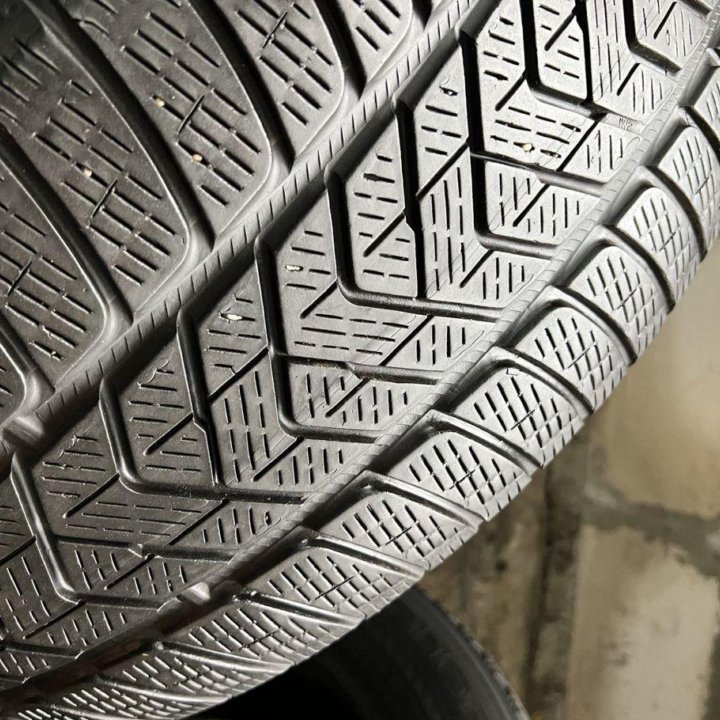 Pirelli Scorpion Winter 255/55 R19