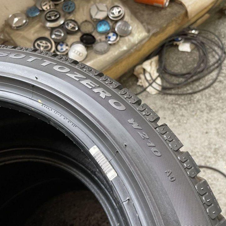 Pirelli Winter Sottozero 255/40 R18