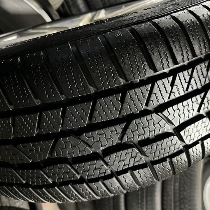 Continental WinterContact TS 850 P 245/40 R20