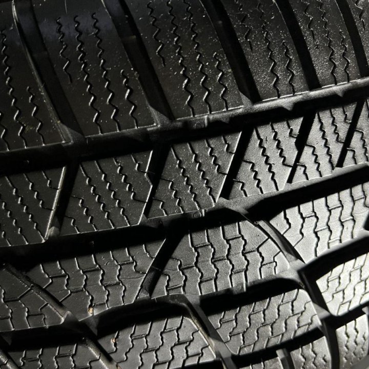 Continental WinterContact TS 850 P 245/40 R20