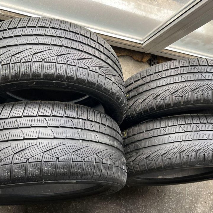 Pirelli Winter Sottozero II 275/40 R19