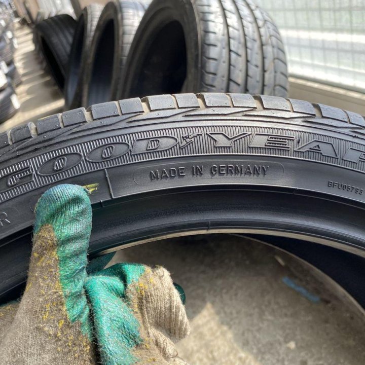 Goodyear Excellence 245/40 R20 99Y