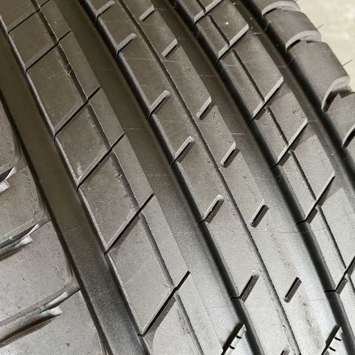 Michelin Latitude Sport 3 235/60 R18 103W