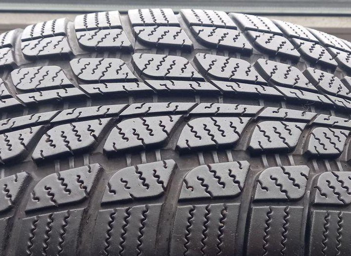 Wanli Snowgrip 225/55 R17 101V