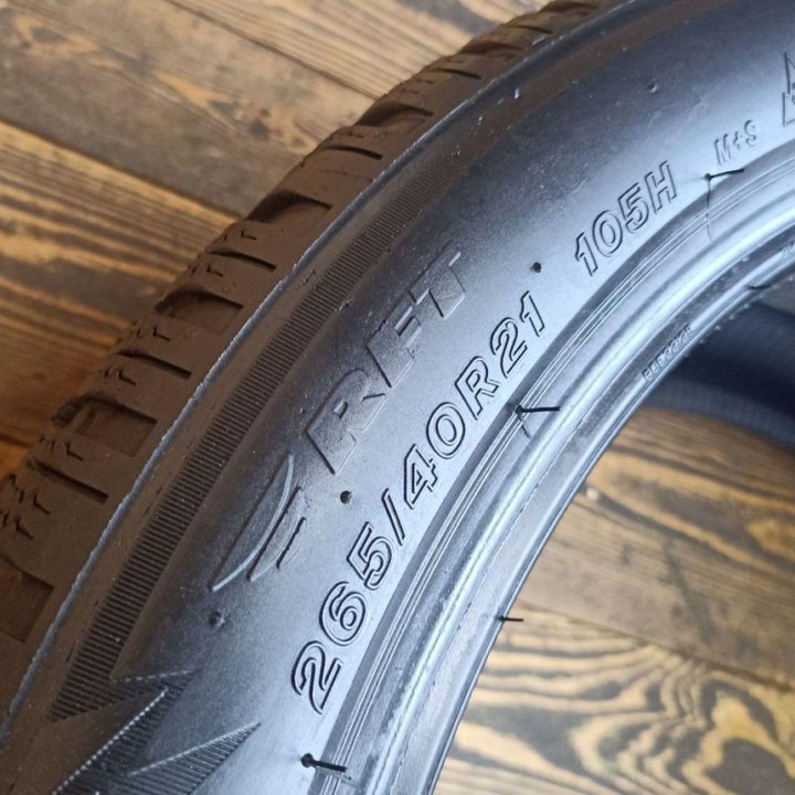 Bridgestone Blizzak LM005 RFT 265/40 R21