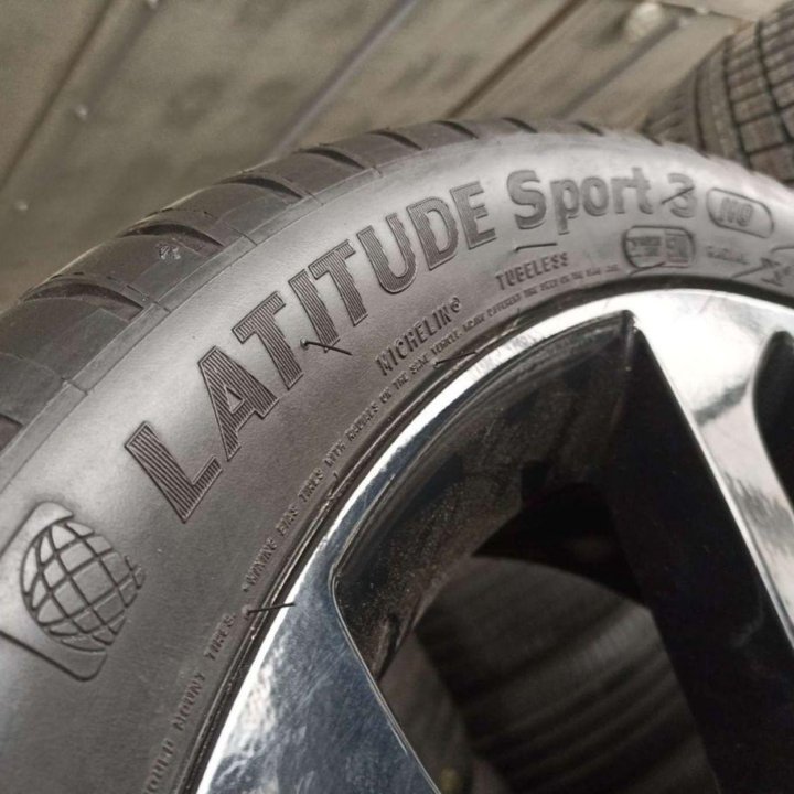 Michelin Latitude Sport 3 265/40 R21