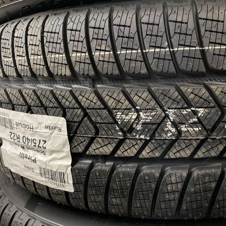 Pirelli Scorpion Winter 315/35 R22 и 275/40 R22 111V