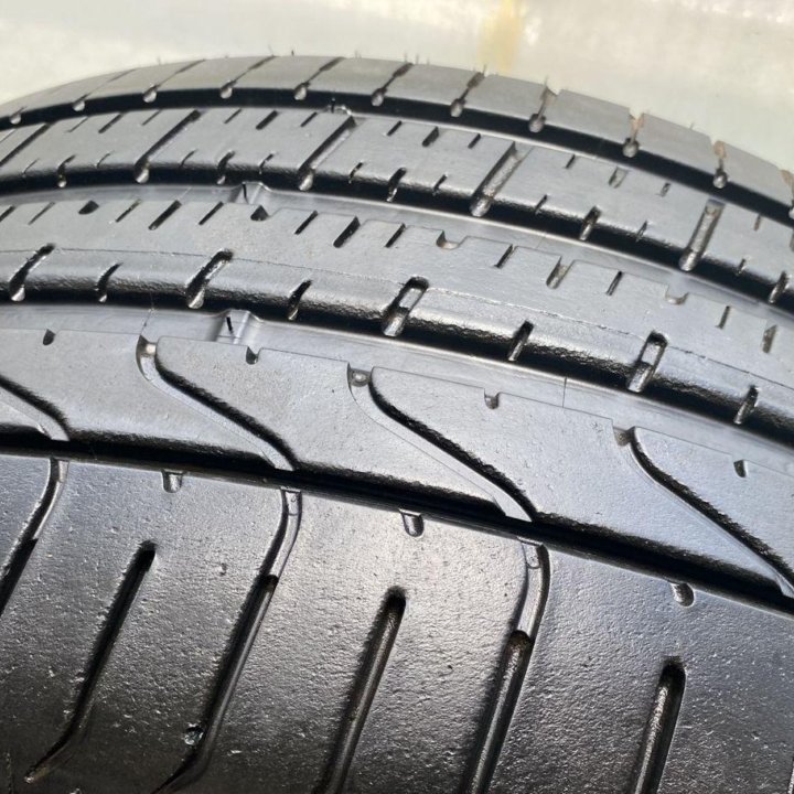 Pirelli P Zero 275/45 R21 и 315/40 R21 113Y