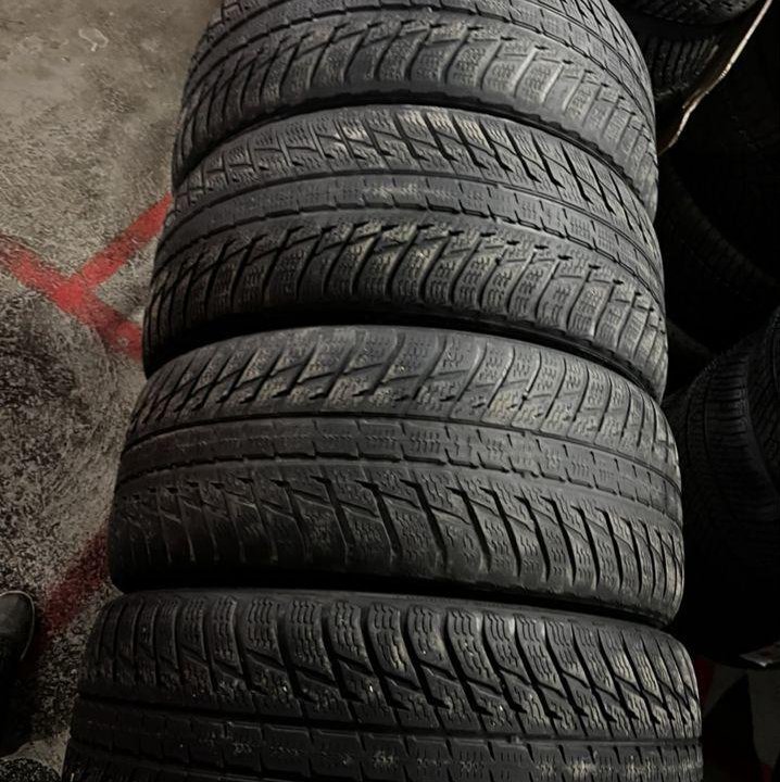 Nokian Tyres WR SUV 3 265/45 R20