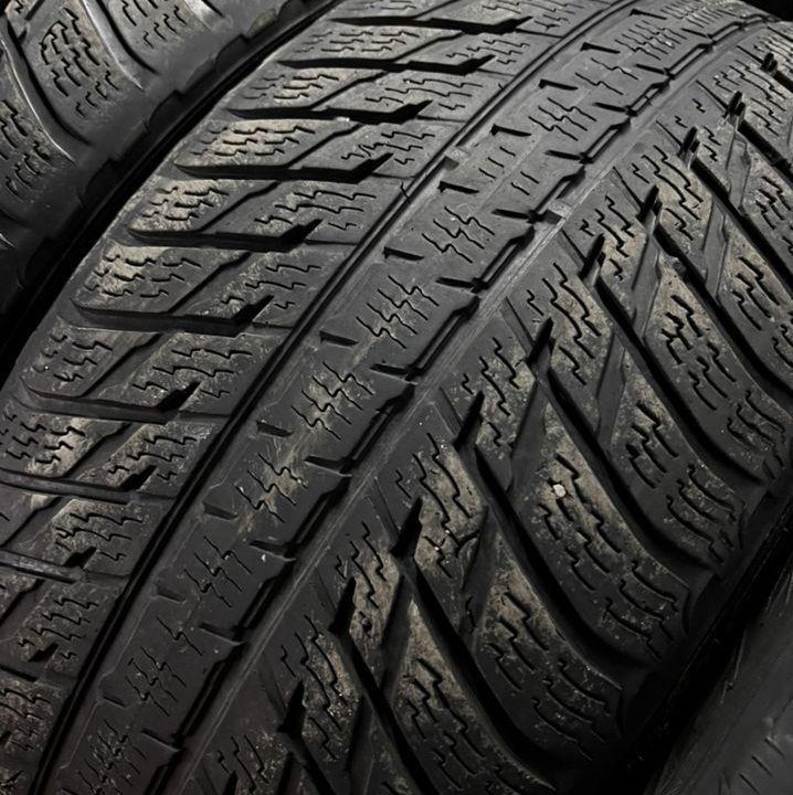 Nokian Tyres WR SUV 3 265/45 R20