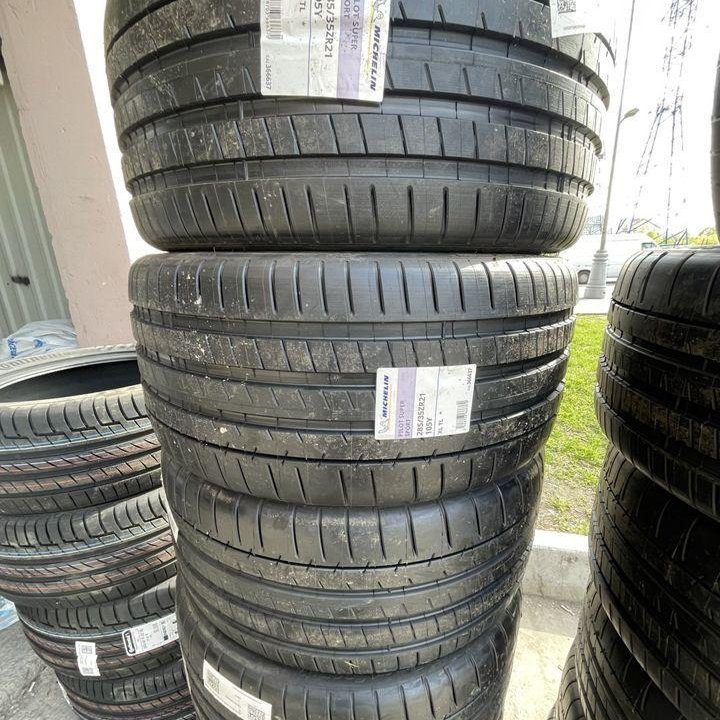 Michelin Pilot Super Sport Acoustic 285/35 R21 105Y