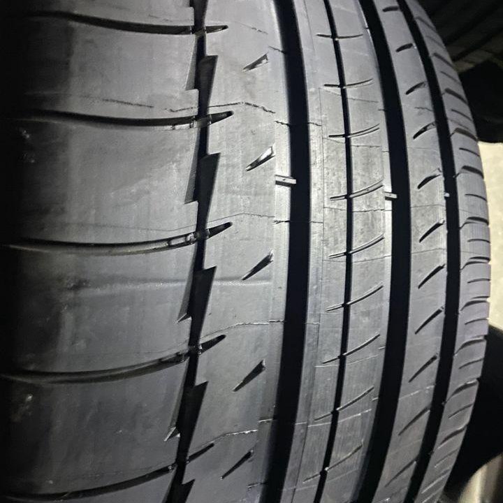 Michelin Pilot Sport PS2 305/30 R19 102Y