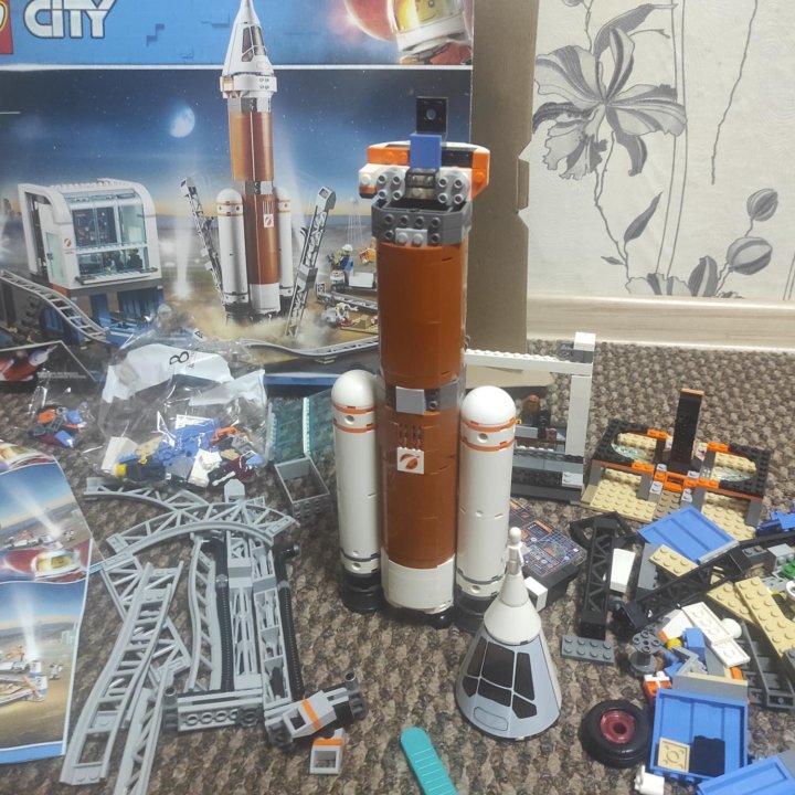 Конструктор LEGO CITY 60228 ракета для запуска