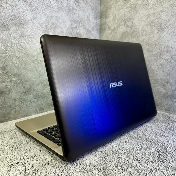 Ноутбук asus на i5-6198DU/ 920MX/ 8 GB