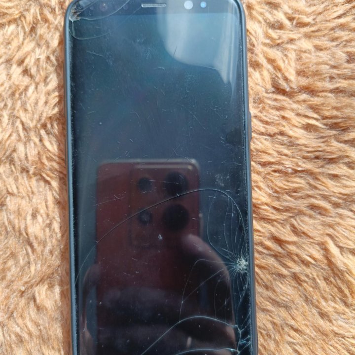Самсунг s8
