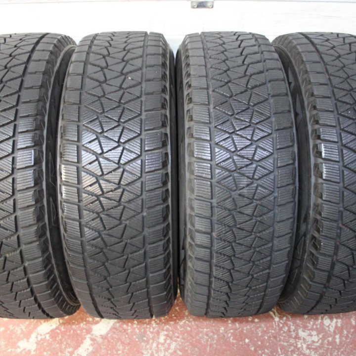 Шины R17 Bridgestone Blizzak DM-VII 225/65/R17 4шт