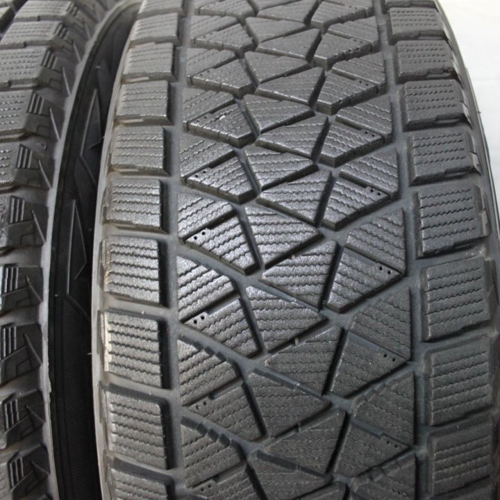 Шины R17 Bridgestone Blizzak DM-VII 225/65/R17 4шт