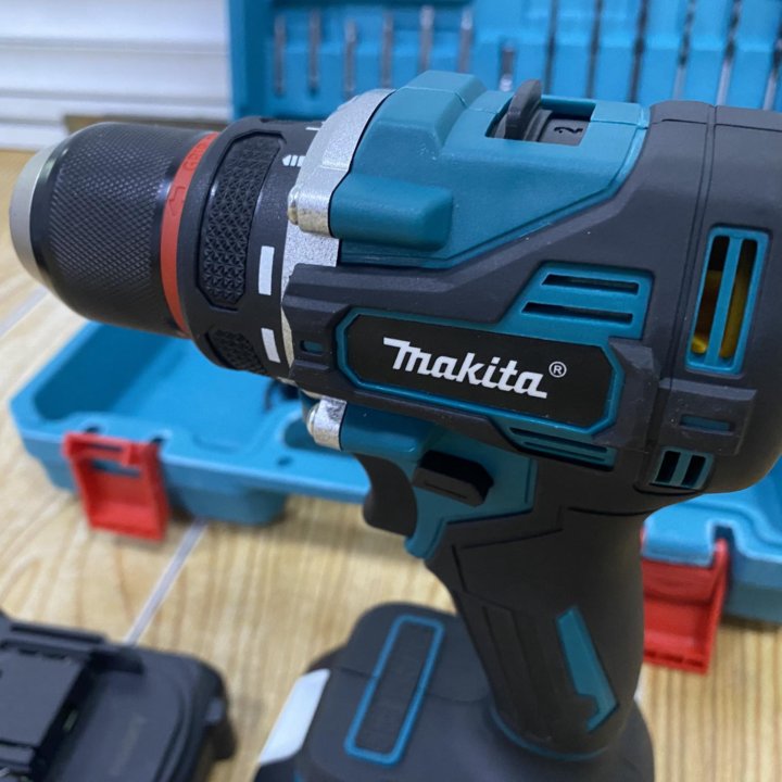 Шуруповерт аккумуляторный бесщеточный makita