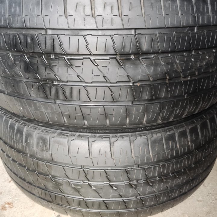 BRIDGESTONE 285/45 R22 лето 2шт