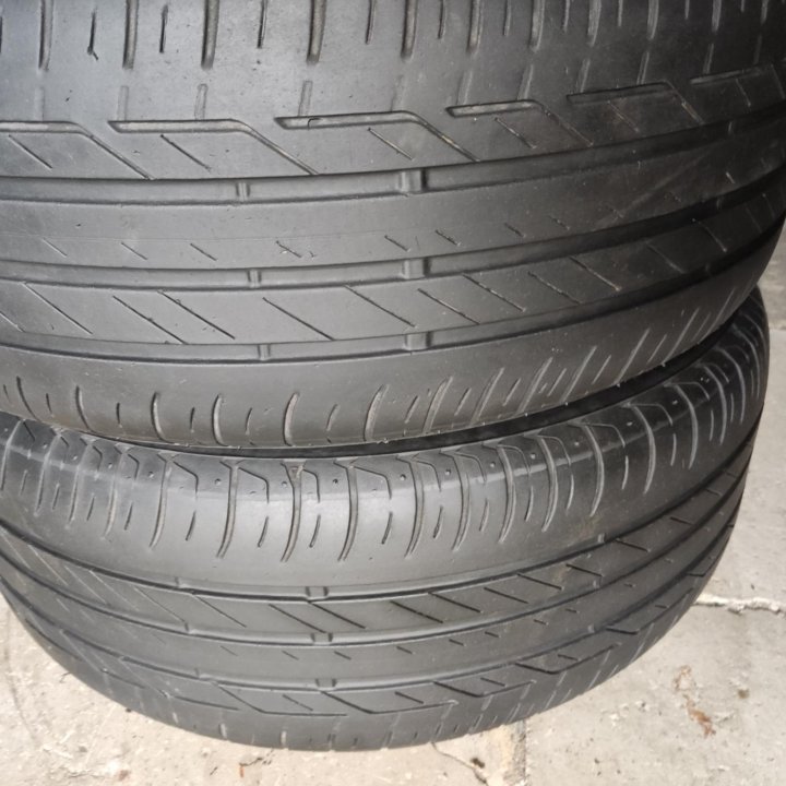 BRIDGESTONE 225/55 R17 лето 2шт